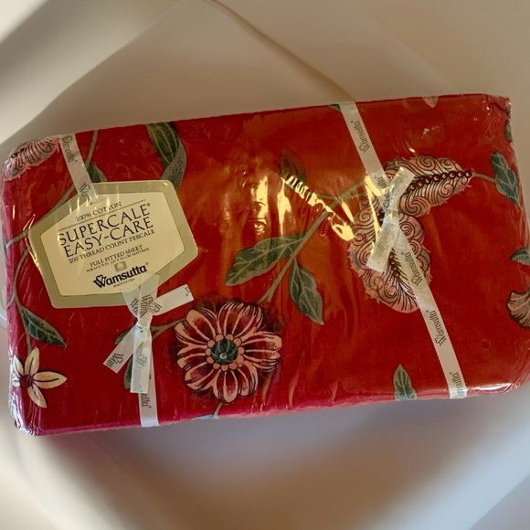 Wamsutta Other - Vintage Wamsutta Supercale 100% cotton 200 thread count full fitted sheet Red